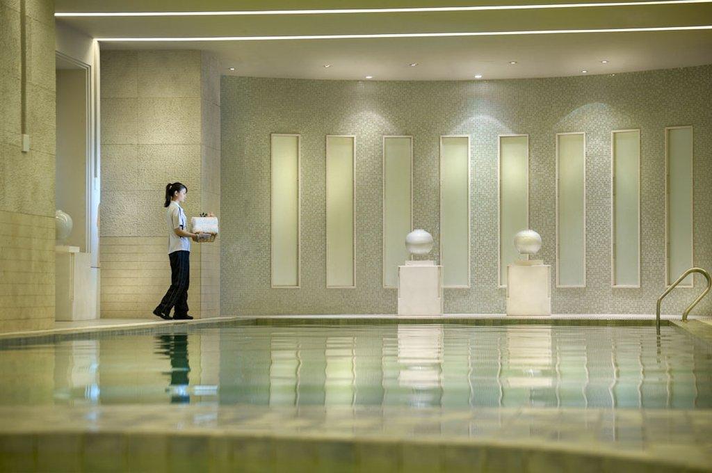 Hotel Nikko Tchien-ťin Exteriér fotografie The swimming pool at The Spa at The Landmark