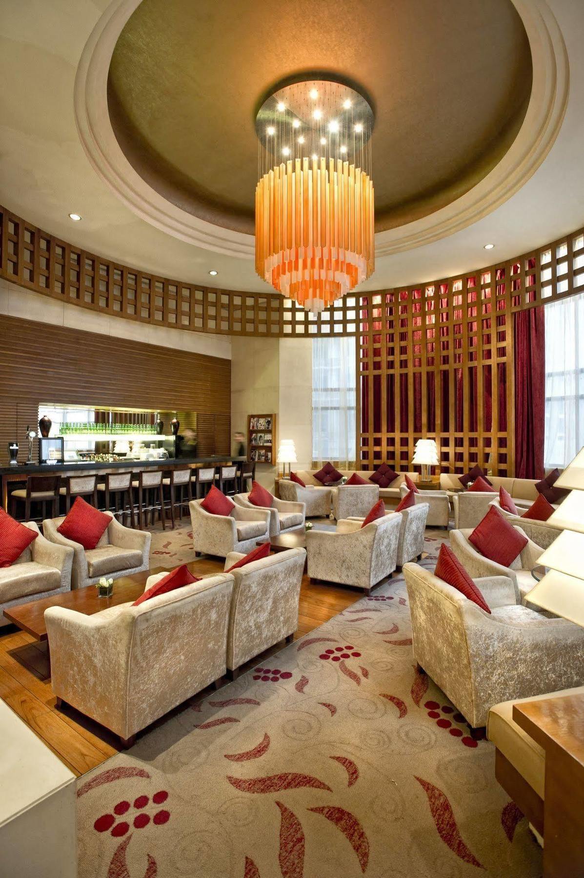 Hotel Nikko Tchien-ťin Exteriér fotografie The lounge at the airport
