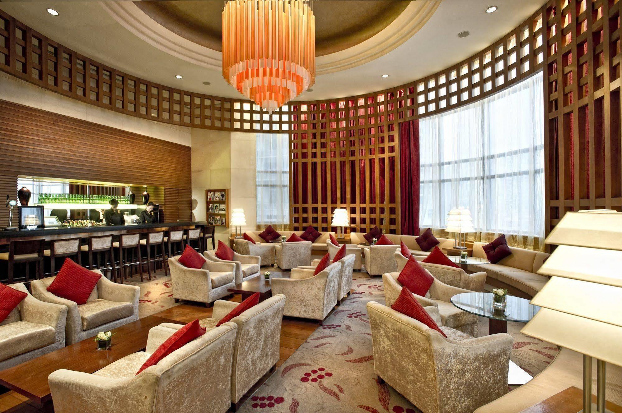 Hotel Nikko Tchien-ťin Exteriér fotografie The lounge at the airport